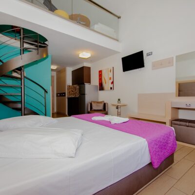 Room 202-9