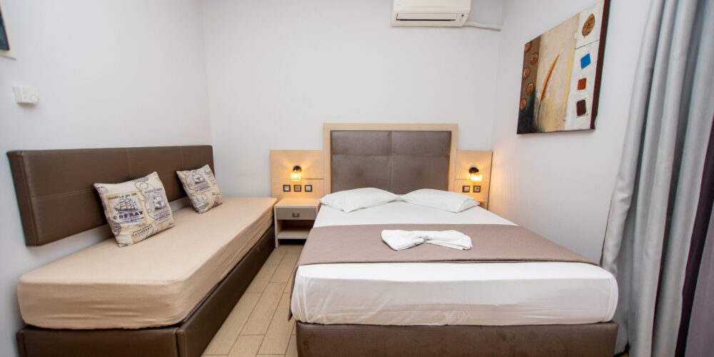 Room 210-2 Room 210-2