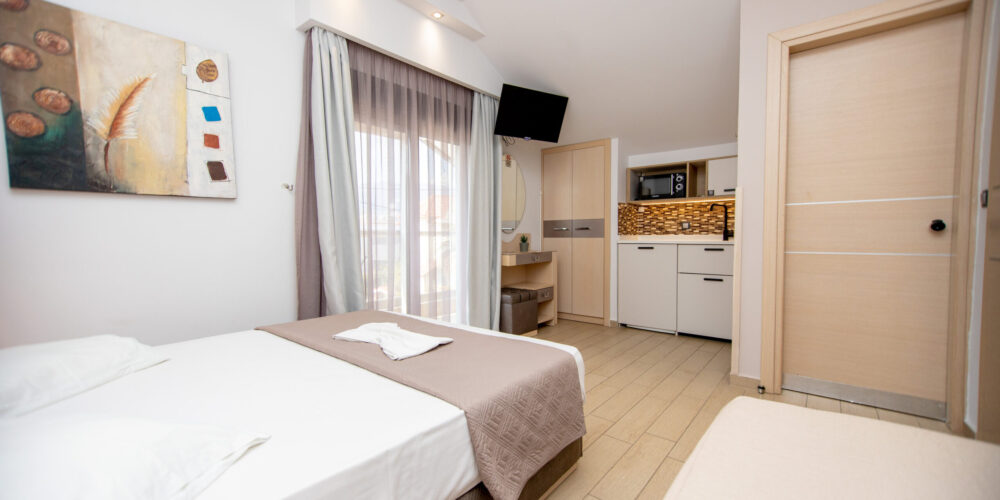 Room 210-9 Room 210-9